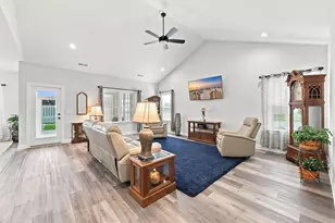 1413 Crooked Hook Rd, North Myrtle Beach, SC 29582 - Photo 10
