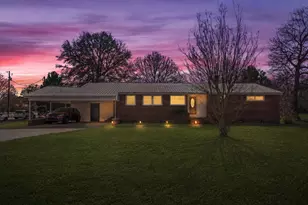 3813 W Marion St, Mullins, SC 29574 - Photo 2