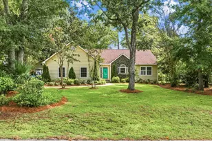 712 11th Ave N, Surfside Beach, SC 29575 - Photo 2
