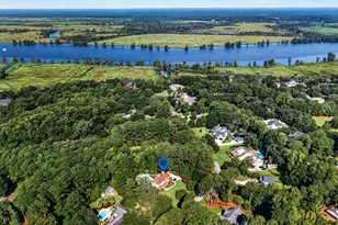 810 River Oaks Cir, Pawleys Island, SC 29585 - Photo 2
