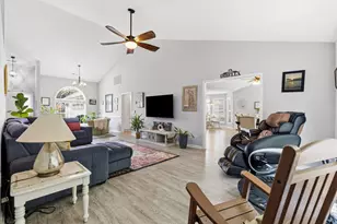 216 Collins Glen Dr, Murrells Inlet, SC 29576 - Photo 10