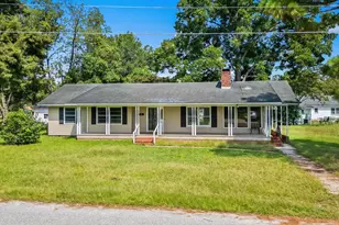 409 E Melrose St, Mullins, SC 29574 - Photo 1