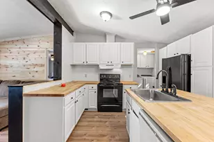 704 Oliver Dr, Murrells Inlet, SC 29576 - Photo 10