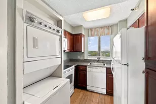 2700 N Ocean Blvd, Myrtle Beach, SC 29577 - Photo 12