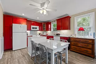 709 Parker Dr, Pawleys Island, SC 29585 - Photo 6