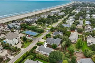 709 Parker Dr, Pawleys Island, SC 29585 - Photo 2