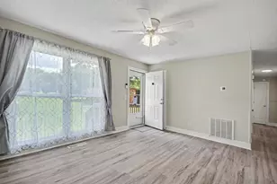 1057 Cohen Dr, Hemingway, SC 29554 - Photo 4