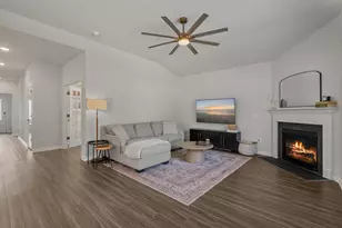 208 Wagner Cir, Conway, SC 29526 - Photo 10