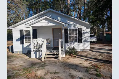 405 Stewart St, Dillon, SC 29536 - Photo 1