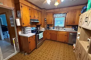 222 E Hampton St, Olanta, SC 29114 - Photo 10