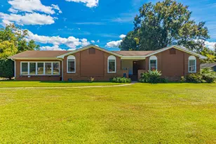 302 Cleveland St, Mullins, SC 29574 - Photo 1