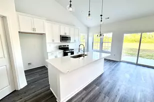304 Miller St, Chadbourn, NC 28431 - Photo 10