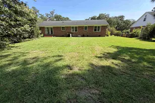 1003 Lakeside Dr, Conway, SC 29526 - Photo 10