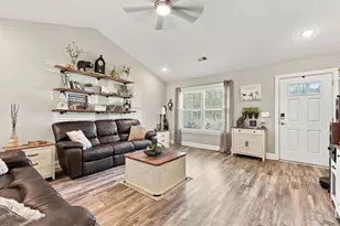 221 Penn Cir, Aynor, SC 29544 - Photo 10