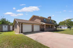 2500 Magnolia Dr, North Myrtle Beach, SC 29582 - Photo 2