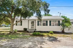 2705 Madison Dr, North Myrtle Beach, SC 29582 - Photo 1
