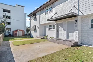 409 17th Ave N, Myrtle Beach, SC 29577 - Photo 1