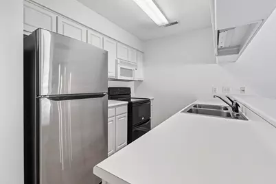 659 Woodmoor Circle #302, Garden City, SC 29576 - Photo 4