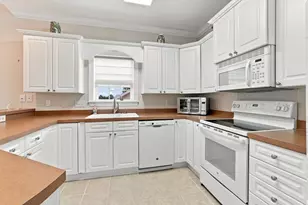 901 Knoll Shores Ct, Murrells Inlet, SC 29576 - Photo 8