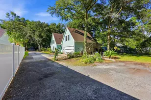 587 Hawthorn Dr, Pawleys Island, SC 29585 - Photo 44