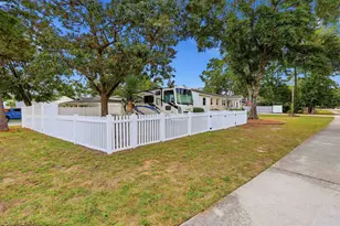 213 N Hollywood Dr, Surfside Beach, NJ 29575 - Photo 4
