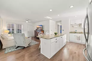 213 N Hollywood Dr, Surfside Beach, NJ 29575 - Photo 10