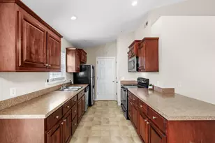 525 Carolina Hickory St, Loris, SC 29569 - Photo 12