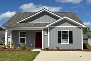 204 Cambridge Dr, Tabor City, NC 28463 - Photo 1