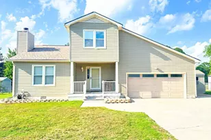 611 Six Lakes Dr, Myrtle Beach, SC 29588 - Photo 1