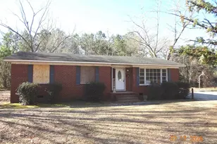 12 E Sassafras St, Andrews, SC 29510 - Photo 1