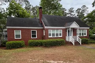 307 Pressley Ave, Kingstree, SC 29556 - Photo 1