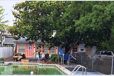 405 6th Ave. N, Myrtle Beach, SC 29577 - Photo 1