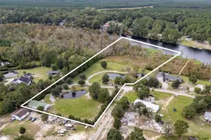 688 Cherokee Dr, Georgetown, SC 29440 - Photo 1