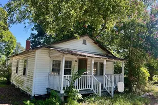 817 Simmons St, Marion, SC 29571 - Photo 1