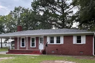 1127 Tynes St, Dillon, SC 29536 - Photo 1