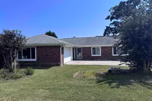 574 Circle Dr, Surfside Beach, SC 29575 - Photo 1