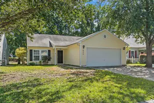 633 Oakhurst Dr, Myrtle Beach, SC 29579 - Photo 1