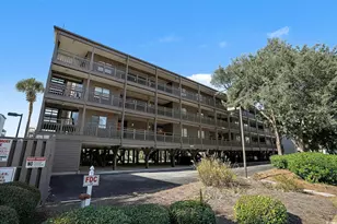 207 3rd Ave N, North Myrtle Beach, SC 29582 - Photo 1