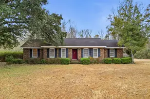 1359 Woodlands Dr, Kingstree, SC 29556 - Photo 1