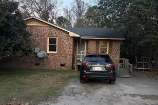 323 Edward Ave, Darlington, SC 29532 - Photo 1