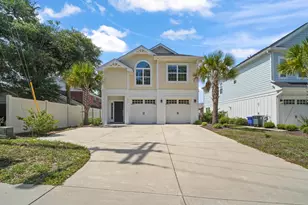 912 Hillside Dr, North Myrtle Beach, SC 29582 - Photo 1