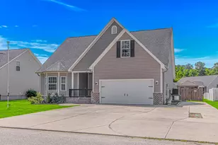 621 Garden Ave, Georgetown, SC 29440 - Photo 1