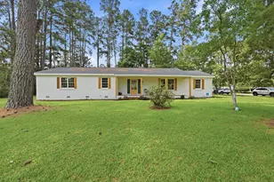 302 Azalea Dr, Mullins, SC 29574 - Photo 1