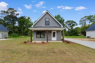 402 S Magnolia Ave, Andrews, SC 29510 - Photo 1