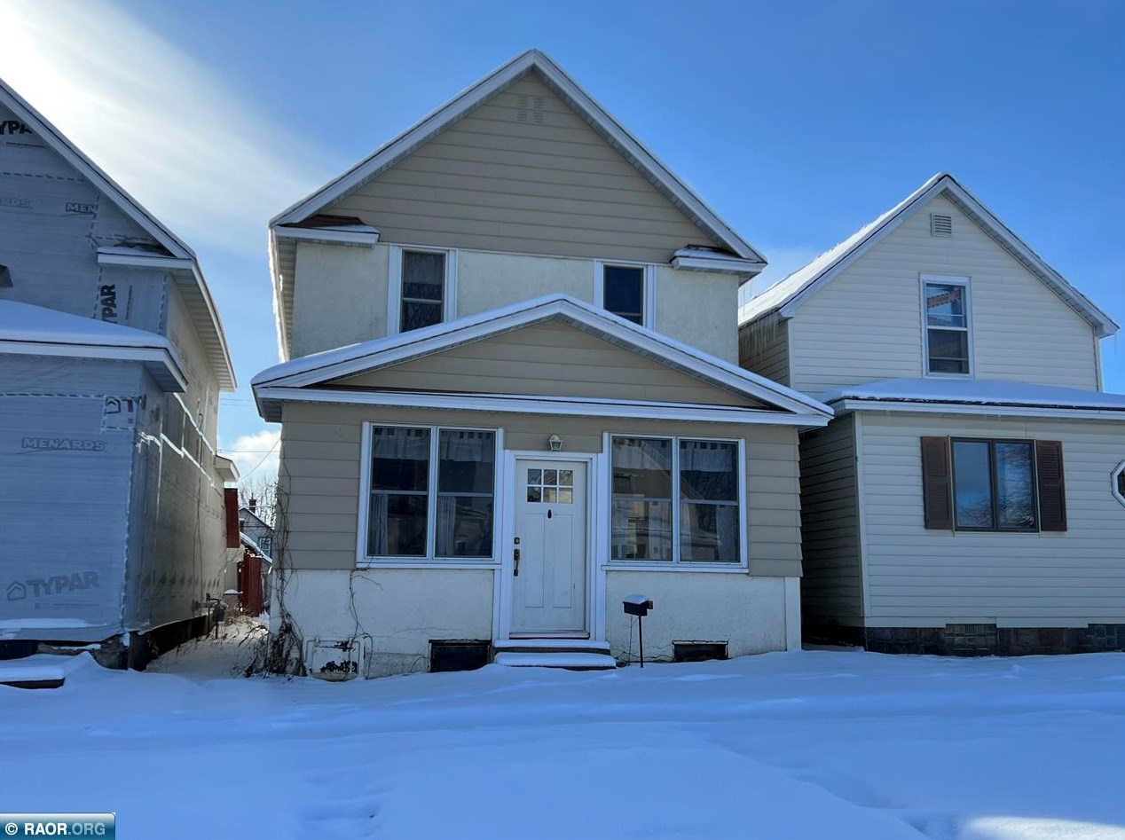 415 5th St Sw, Chisholm, MN 55719