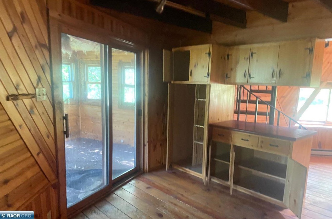 203 Cedar Ln, Ely, MN 55731