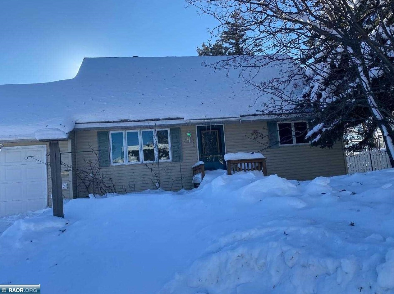 434 Arlington Rd, Hoyt Lakes, MN 55750