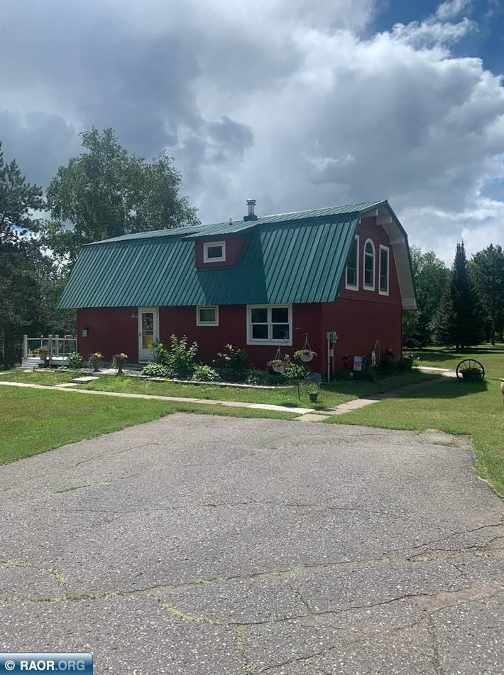 7632 Woodlawn Dr, Fayal, MN 55734