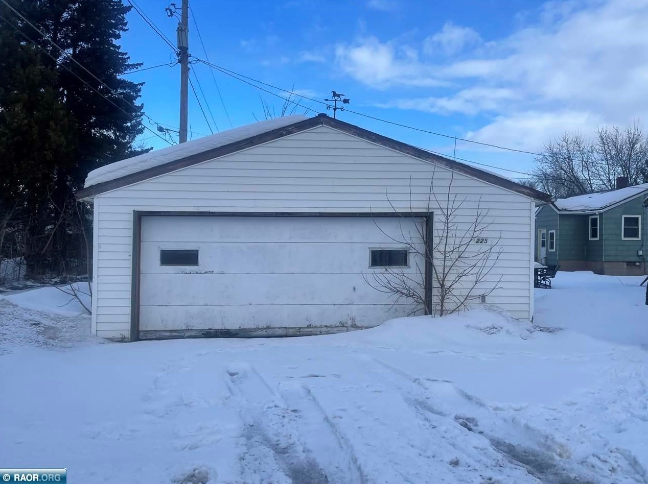 1225 19th St, Virginia, MN 55792-3719