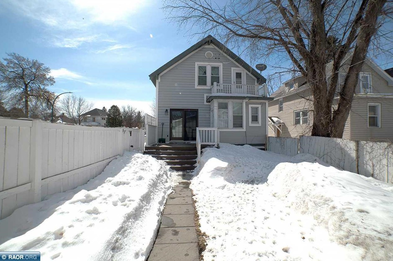 401 9th St S, Breitung, MN 55790